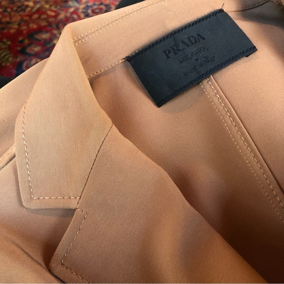 Prada Milano Blazer Jacket Lightweight in Camel Tone - Picture 2 of 4
